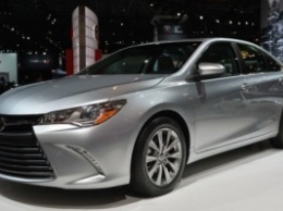 Toyota Camry продала в России 300 тысяч седанов