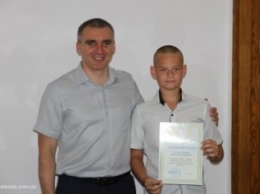 В Николаеве наградили юных подводников, которые принимали активное участие в аква-тусовках (ФОТО)