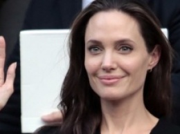 Анджелина Джоли продает дом во Франции, чтобы заняться политической карьерой в Лондоне