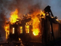 Под Киевом пожар уничтожил жилой дом, есть погибший