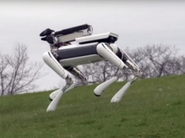 Boston Dynamics опубликовал видео с новым роботом SpotMini