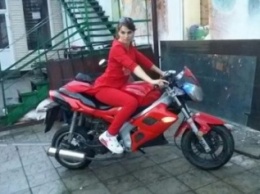В Одессе у матери троих детей угнали мотоцикл (ФОТО)