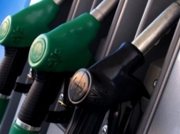 Продажи бензина через АЗС в мае уменьшились на 7,6%