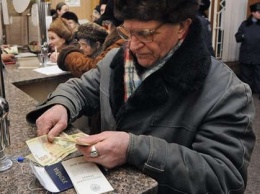 Порошенко призвал правительство индексировать зарплаты и пенсии
