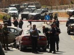 Израильские военные застрелили палестинку после ДТП