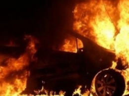 В Подольском районе Полтавы горел дорогой автомобиль