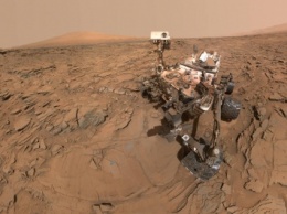 Марсоход Curiosity может приступить к изучению потенциальных водных объектов на Красной планете