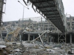 Боевики со смертоносным оружием в Донецком аэропорту (ФОТО)