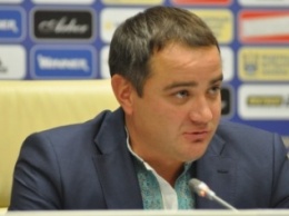 В июле у украинской сборной по футболу появится новый тренер