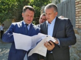 Аксенов посетил Большую Ялту с целью выявления и пресечения незаконного строительства (ФОТО)