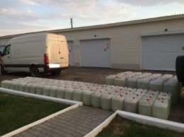 Мужчина пытался провезти из Молдовы в Украину 3,4 тыс. литров спирта