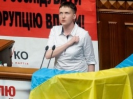 Украинцы требуют лишить Савченко звания «Герой Украины»