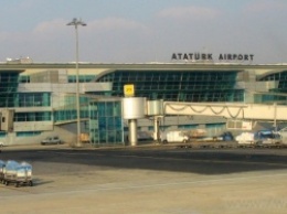 В аэропорту Стамбула взрывы и стрельба