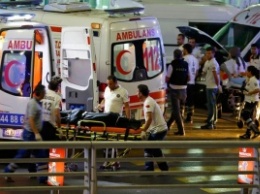 В Турции расследуют теракт в аэропорту Стамбула