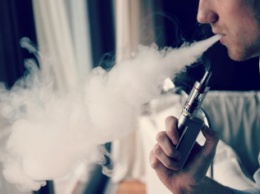 Ученые: В электронных сигаретах содержатся опасные для рта токсины
