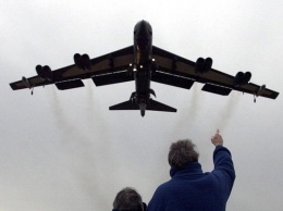 Ядерные бомбардировщики B-52 США начнут полеты у западных границ РФ