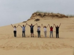 Национальный парк «Олешковские пески» посетили иностранцы (Фото)