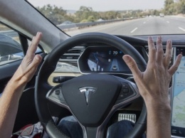 Автопилот Tesla убил своего водителя