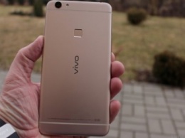 Vivo представила смартфоны X7 и X7 Plus