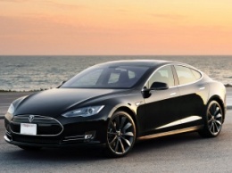 Tesla сообщила о первой смерти водителя при езде на автопилоте