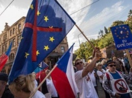 Правительство Чехии отказалось от референдума по ЕС