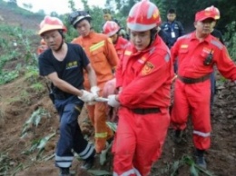 На юго-западе Китая из-за оползней погибли, по меньшей мере, 23 человека