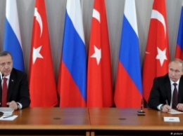Глава МИД Турции не исключил встречи Эрдогана и Путина в июле