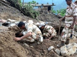 Наводнения и оползни на севере Индии унесли жизни минимум 40 человек