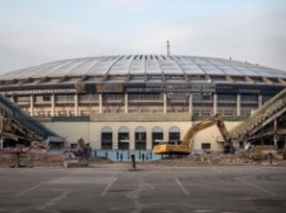 В раздевалках футболистов в «Лужниках» установят ванны со льдом