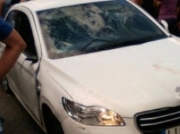 Автомобиль польского консула въехал в толпу протестующих на границе украинцев