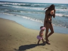 Кети Топурия поделилась трогательным видео со своей малышкой