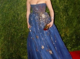 Дженнифер Лопес удивила зрителей Tony Awards своим нарядом