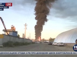 В МВД назвали вероятную причину пожара на нефтебазе под Киевом