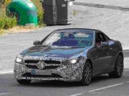Mercedes-Benz SLC 450 AMG Sport заметили «шпионы»