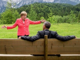 Фото Меркель, "танцующей" для Обамы, всколыхнуло Интернет