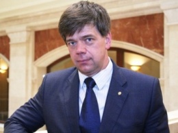 Адвокат Онищенко заявил, что покидает Украину, НАБУ не смогло задержать его в аэропорту