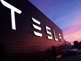 Tesla провалила план продаж автомобилей на 2016 год