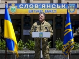 Порошенко: Мы обязательно установим мир и вернем все оккупированные территории под украинский флаг политико-дипломатическим путем