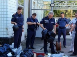 Штаб-квартира НАТО передала гуманитарную помощь луганским пиротехникам