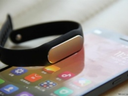 Высокий спрос на Mi Band 2 вынудил Xiaomi перенести старт продаж браслета на октябрь