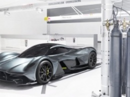 Aston Martin и Red Bull представили в Великобритании совместный гиперкар AM-RB 001