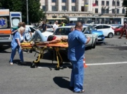 Медики рассказали о самочувствии пострадавших во вчерашней аварии напротив запорожской мэрии