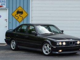 В Нью-Йорке на продажу выставлен уникальный BMW M5