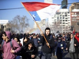 В Чили студенты протестуют против реформы системы образования: 140 человек задержаны