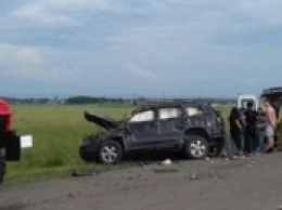 Два человека погибли и пятеро пострадали в ДТП под Красноярском