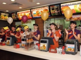 В РФ McDonald’s стал принимать карты «Мир» в обход санкций
