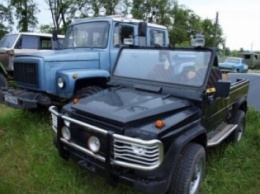 Украинец сделал из Волынянки кубик Mercedes (ВИДЕО)