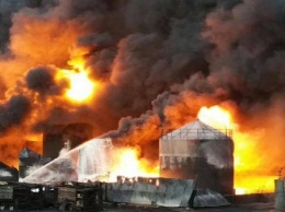 Аваков: "Локализовали пожар на нефтебазе "БРСМ-Нафта"