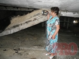 В Бердянске ЧП: в многоэтажке вот-вот рухнут потолки