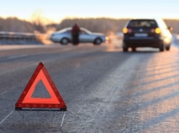 В Москве Mazda сбила разметчика дорог